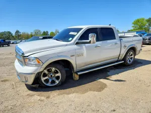 RAM 1500 5.7L 8 2013