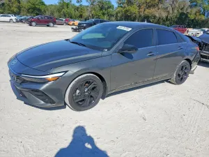 Hyundai Elantra 2.0L 4 2026