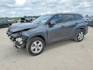Toyota Highlander 2.4L 4 2023
