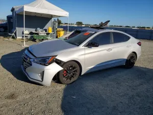 Hyundai Elantra 2.0L 4 2019