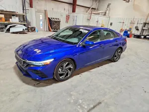 Hyundai Elantra 2.0L 4 2025