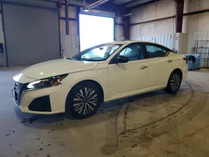 Nissan Altima 2.5L 4 2025