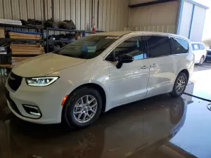 Chrysler Pacifica 3.6L 6 2025