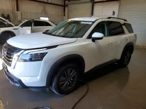 Nissan Pathfinder 3.5L 6 2025