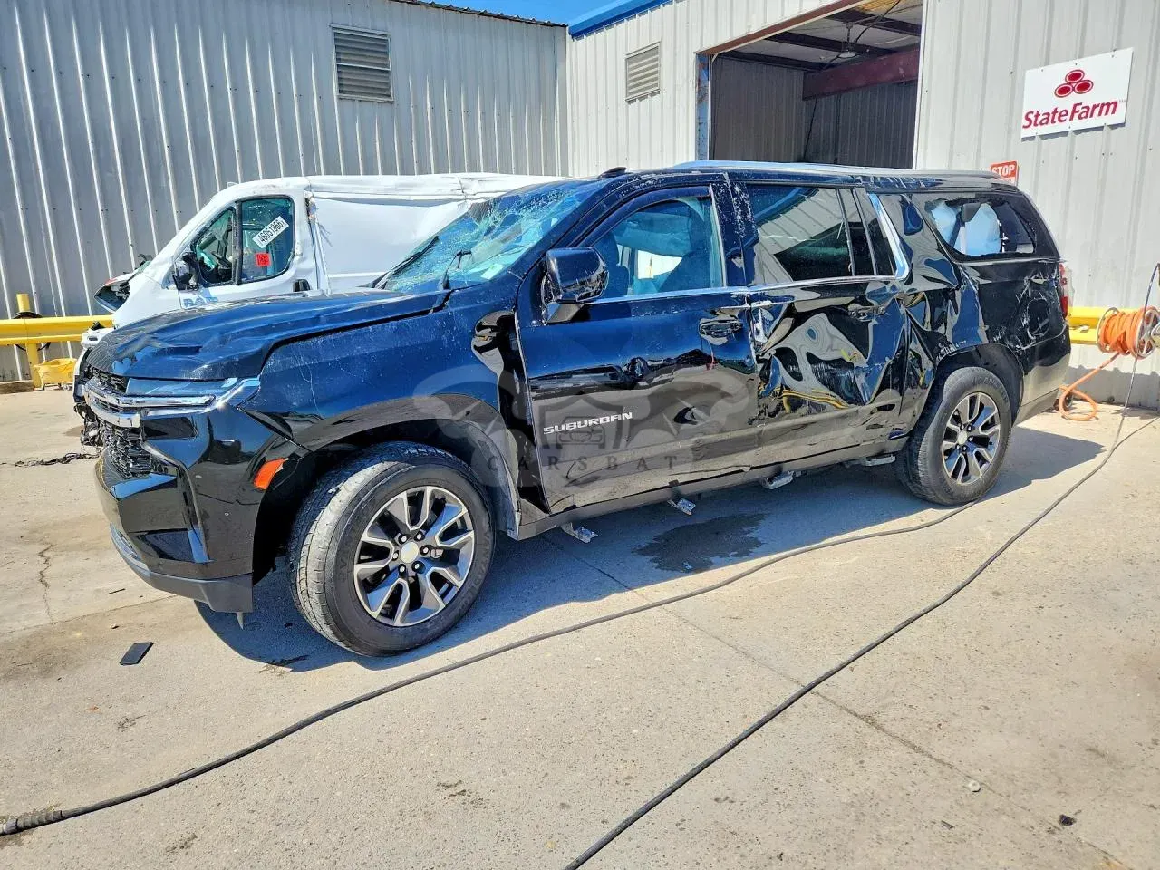 Chevrolet Suburban 5.3L 8 2024