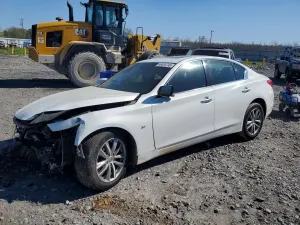 Infiniti Q50 3.7L 6 2015