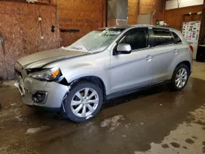Mitsubishi Outlander 2.0L 4 2014