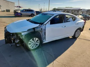 Nissan Sentra 2.0L 4 2025