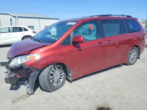 Toyota Sienna 3.5L 6 2020