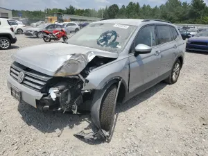 Volkswagen Tiguan 2.0L 4 2020