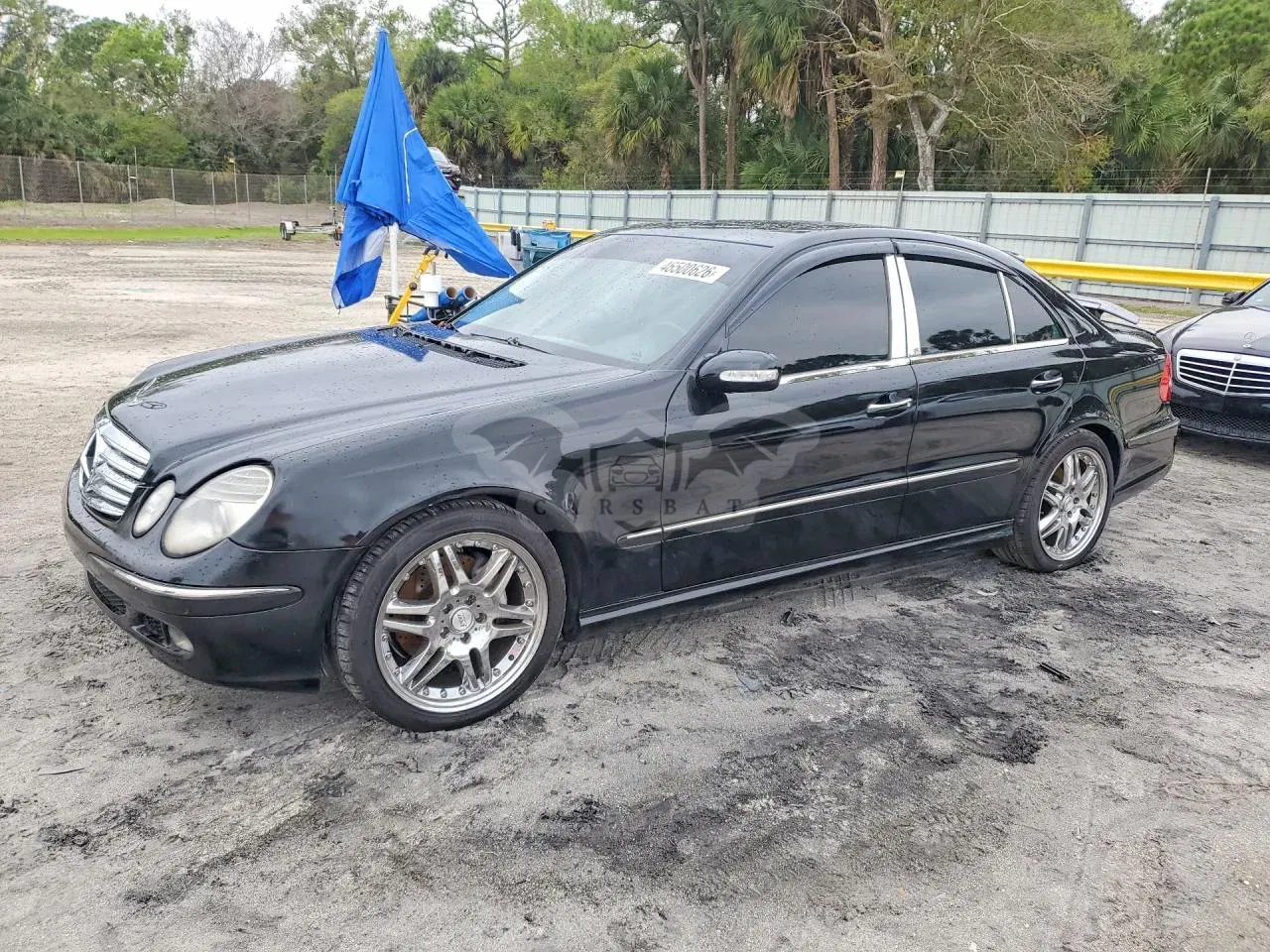 Mercedes-Benz E 5.0L 8 2003