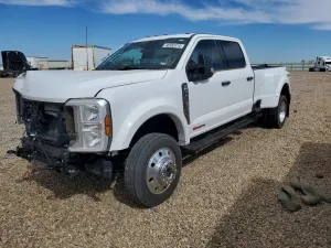 Ford F-450 6.7L 8 2025