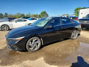 Hyundai Elantra 2.0L 4 2024