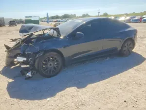 Tesla Model 3 2025