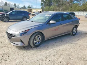 Hyundai Elantra 2.0L 4 2022