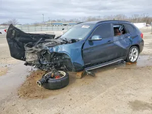 BMW X1 2.0L 4 2013