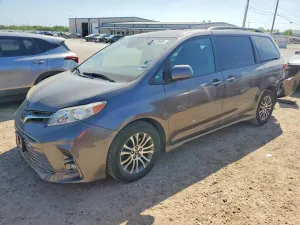 Toyota Sienna 3.5L 6 2020