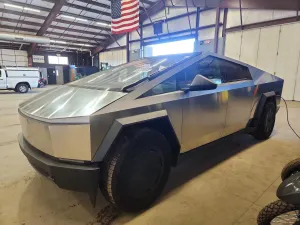 Tesla Cybertruck 2024