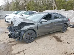 Hyundai Elantra 2.0L 4 2023