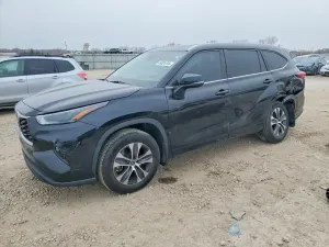 Toyota Highlander 2.4L 4 2023
