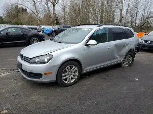 Volkswagen Jetta 2.0L 4 2014