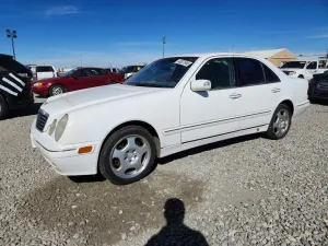 Mercedes-Benz E 4.3L 8 2000