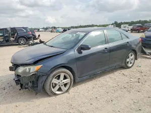 Toyota Camry 2.5L 4 2014