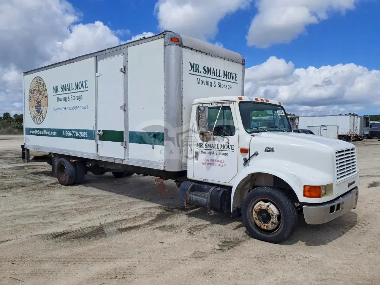 International DuraStar / 4000 10.8L 6 1999