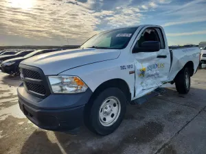 RAM 1500 5.7L 8 2019