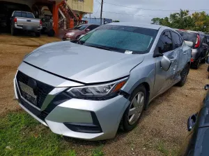 Nissan Sentra 2.0L 4 2022