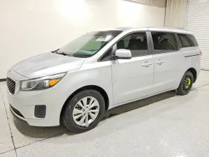 Kia Sedona 3.3L 6 2016