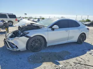 Toyota Camry 2.5L 4 2021