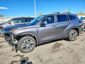 Toyota Highlander 2.4L 4 2023