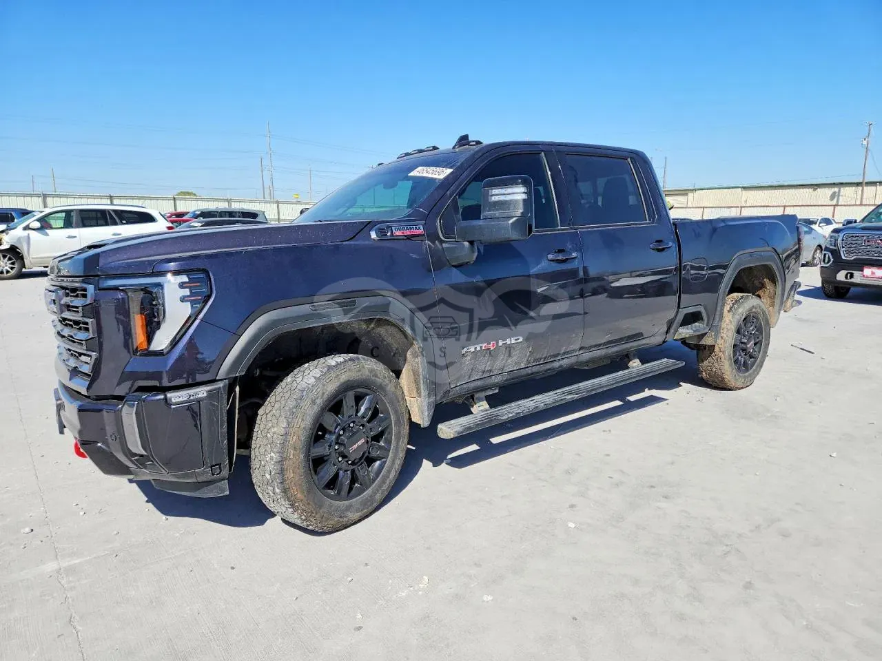 GMC Sierra 6.6L 8 2024