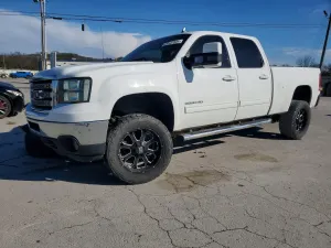 GMC Sierra 6.6L 8 2013
