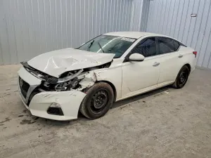 Nissan Altima 2.5L 4 2020