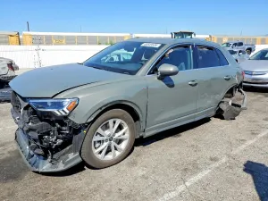 Audi Q3 2.0L 4 2024