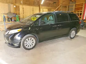 Toyota Sienna 3.5L 6 2017