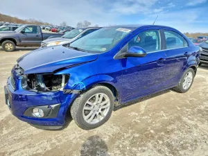 Chevrolet Aveo (Sonic) 1.8L 4 2013