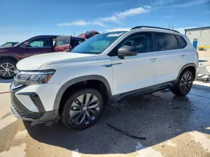 Volkswagen Taos 1.5L 4 2022