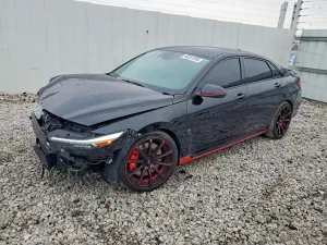 Hyundai Elantra 2.0L 4 2024