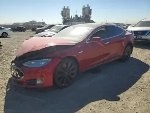 Tesla Model S 2015