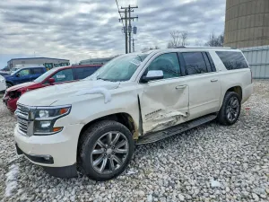 Chevrolet Suburban 5.3L 8 2015