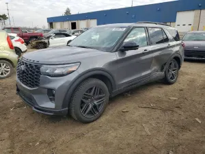 Ford Explorer 2.3L 4 2025