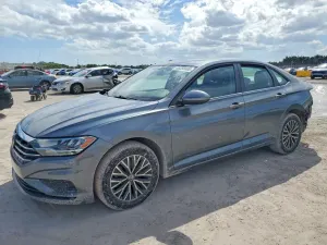 Volkswagen Jetta 1.4L 4 2021