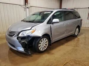 Toyota Sienna 3.5L 6 2017