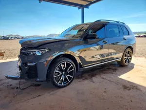 BMW X7 3.0L 6 2022