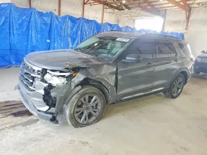 Ford Explorer 2.3L 4 2025