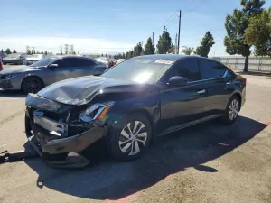 Nissan Altima 2.5L 4 2019