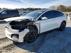 Tesla Model X 2022